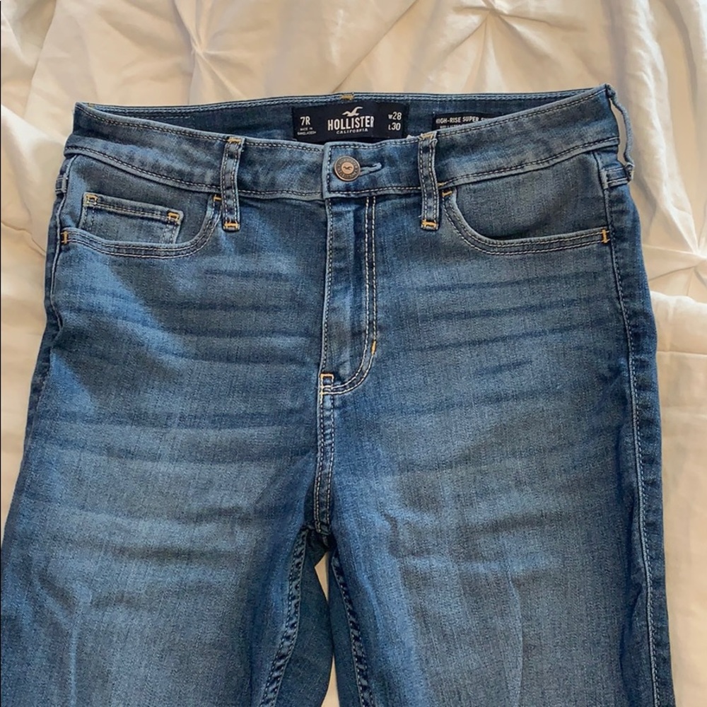 Hollister high rise super skinny jeans!! - Picture 1 of 3